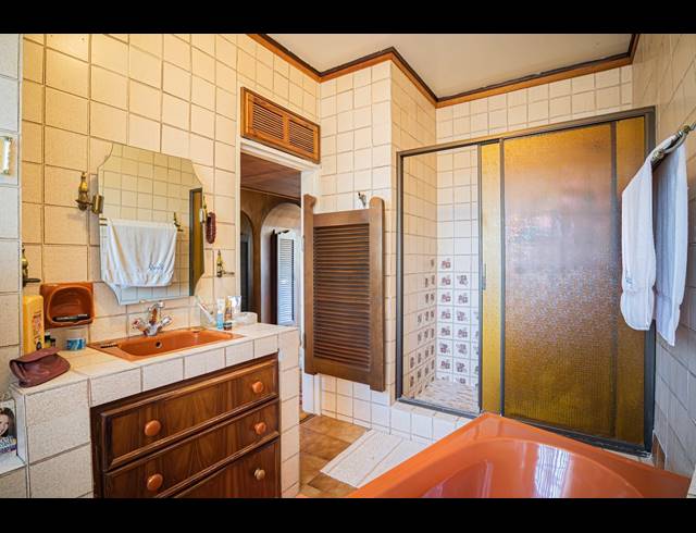 2 BEDROOM APARTMENT FOR SALE IN CYRILDENE